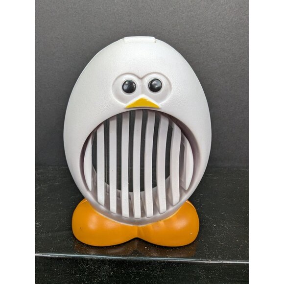 MSC International White Plastic and Wire Egg Slicer and Chicken Mini Measure - Picture 2 of 9